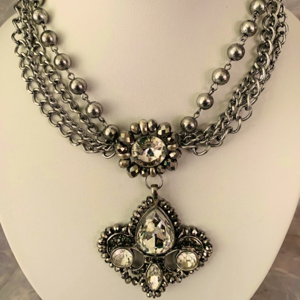 Rhinestone Rocker Silver Fleur-de-Lis Pendant Necklace Vintage Excellent - Picture 2 of 9